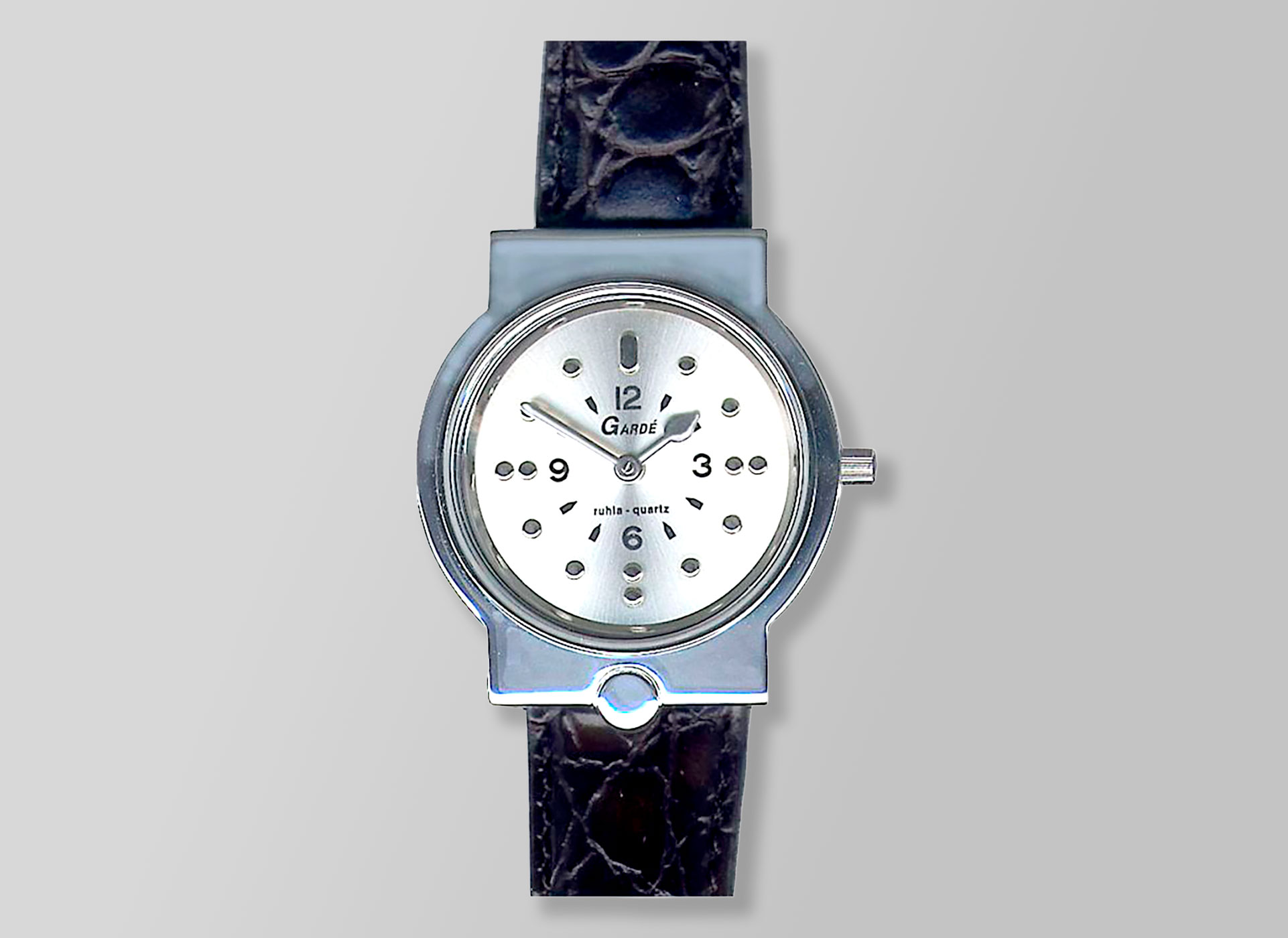 Ansicht auf eine Gardé-Uhr